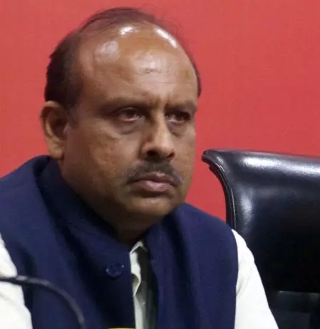 हजारों करोड़ खर्च, फिर भी अधूरे अस्पताल, विजेंद्र गुप्ता का सौरभ भारद्वाज पर गंभीर आरोप हजारों करोड़ खर्च, फिर भी अधूरे अस्पताल, विजेंद्र गुप्ता का सौरभ भारद्वाज पर गंभीर आरोप