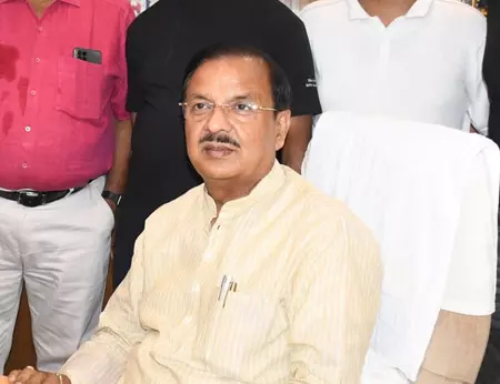 सेना पर सवाल उठाने से देश की छवि को नुकसान, विपक्ष आत्ममंथन करे : महेश शर्मा सेना पर सवाल उठाने से देश की छवि को नुकसान, विपक्ष आत्ममंथन करे : महेश शर्मा