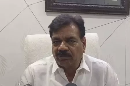 जबलपुर : फ्लाईओवर निर्माण में देरी पर कांग्रेस विधायक की याचिका पर सुनवाई, कोर्ट ने केंद्र सरकार को भेजा नोटिस जबलपुर : फ्लाईओवर निर्माण में देरी पर कांग्रेस विधायक की याचिका पर सुनवाई, कोर्ट ने केंद्र सरकार को भेजा नोटिस