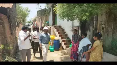 अगले सप्ताह चेन्नई में अड्यार नदी तट से 600 परिवारों को हटाया जाएगा, तीन स्थानों पर पुनर्वास किया जाएगा अगले सप्ताह चेन्नई में अड्यार नदी तट से 600 परिवारों को हटाया जाएगा, तीन स्थानों पर पुनर्वास किया जाएगा