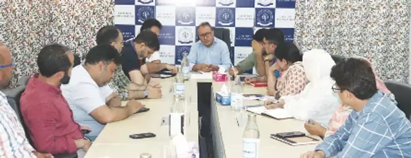 IUST CIED ने नवाचार पहल के लिए रणनीतिक समीक्षा बैठक की IUST CIED ने नवाचार पहल के लिए रणनीतिक समीक्षा बैठक की