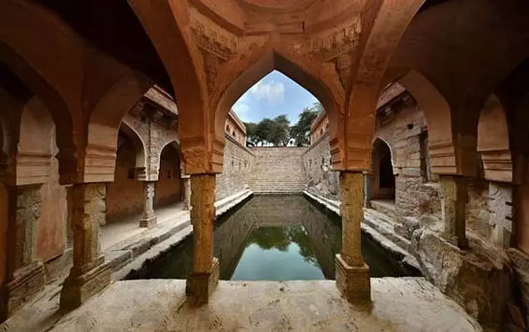 Delhi महरौली में 16वीं सदी की बावड़ी का ASI ने किया जीर्णोद्धार Delhi महरौली में 16वीं सदी की बावड़ी का ASI ने किया जीर्णोद्धार