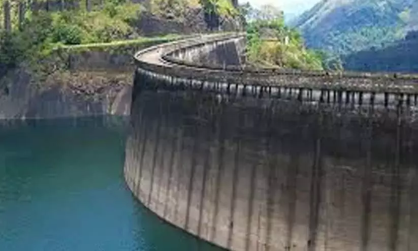 Kerala : इडुक्की बांध में जलस्तर न्यूनतम स्तर पर पहुंचा Kerala : इडुक्की बांध में जलस्तर न्यूनतम स्तर पर पहुंचा