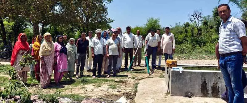 Himachal: ग्रामीणों ने सीवेज ट्रीटमेंट प्लांट का विरोध किया, काम रोका Himachal: ग्रामीणों ने सीवेज ट्रीटमेंट प्लांट का विरोध किया, काम रोका