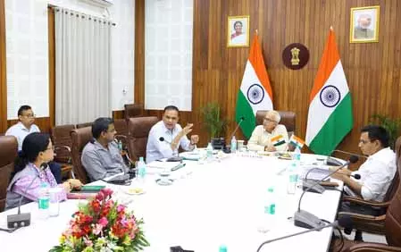 Manipur सरकार ने 10,500 ग्राम रक्षा बल कर्मियों की सेवाएं बढ़ाईं Manipur सरकार ने 10,500 ग्राम रक्षा बल कर्मियों की सेवाएं बढ़ाईं