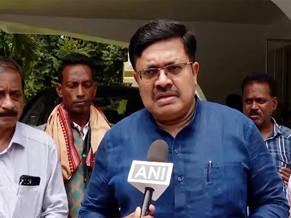 मानवता को आतंकवाद की कैंसरकारी बीमारी से बचाने में विश्व की मदद करेंगे: Prithviraj Harichandan मानवता को आतंकवाद की कैंसरकारी बीमारी से बचाने में विश्व की मदद करेंगे: Prithviraj Harichandan