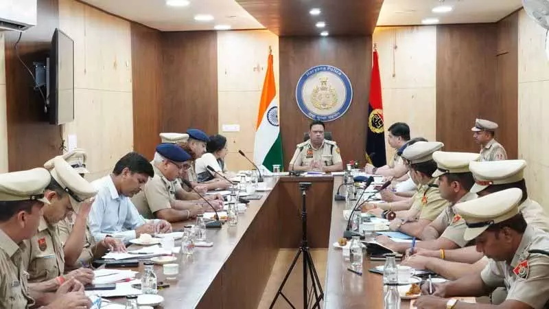 Panchkula पुलिस बैठक में त्वरित कार्रवाई और जनता की प्रतिक्रिया पर रहेगा ध्यान Panchkula पुलिस बैठक में त्वरित कार्रवाई और जनता की प्रतिक्रिया पर रहेगा ध्यान