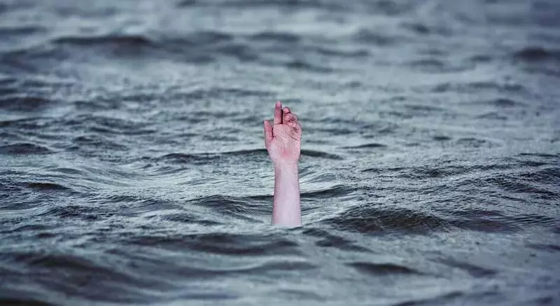 Kashmir के बांदीपोरा में डूबने से बच्चे की मौत Kashmir के बांदीपोरा में डूबने से बच्चे की मौत