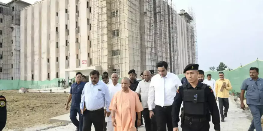 CM योगी का ऐलान: उत्तर प्रदेश के हर मण्डल में बनेंगे आयुष महाविद्यालय CM योगी का ऐलान: उत्तर प्रदेश के हर मण्डल में बनेंगे आयुष महाविद्यालय