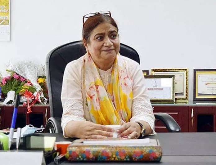 निलोफर को दो साल के लिए फिर से KU कुलपति नियुक्त किया गया निलोफर को दो साल के लिए फिर से KU कुलपति नियुक्त किया गया