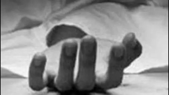 Nainital: विषपान से पिता-पुत्री की मौत, पुलिस जांच में जुटी Nainital: विषपान से पिता-पुत्री की मौत, पुलिस जांच में जुटी