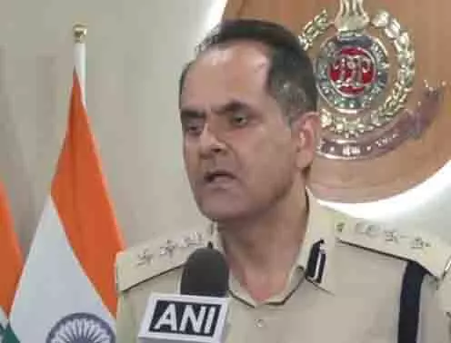 21 अवैध बांग्लादेशियों को वापस भेजा गया, 5 बांग्लादेशी हिरासत में लिए गए: DCP उत्तर पश्चिम दिल्ली 21 अवैध बांग्लादेशियों को वापस भेजा गया, 5 बांग्लादेशी हिरासत में लिए गए: DCP उत्तर पश्चिम दिल्ली