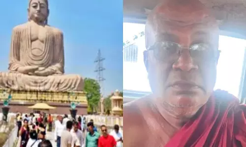 Patna: फर्जी पहचान से भिक्षु बना बांग्लादेशी, बोधगया में पुलिस ने किया गिरफ्तार Patna: फर्जी पहचान से भिक्षु बना बांग्लादेशी, बोधगया में पुलिस ने किया गिरफ्तार