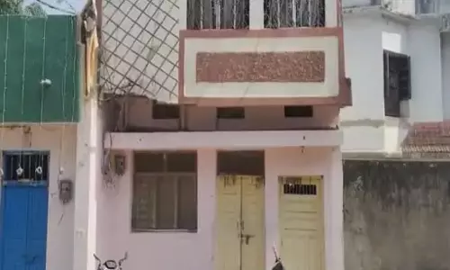 हार्डवेयर और पेट्रोल पंप कारोबारी भी ACB-EOW की रडार में, छापेमारी की फोटो हार्डवेयर और पेट्रोल पंप कारोबारी भी ACB-EOW की रडार में, छापेमारी की फोटो