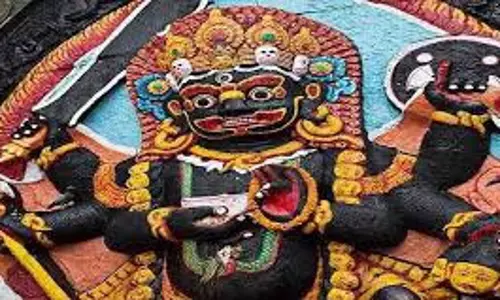 Kalashtami 2025 Daan: कालाष्टमी के दिन करें इन चीजों का दान, जीवन से दूर हो जाएंगे हर संकट Kalashtami 2025 Daan: कालाष्टमी के दिन करें इन चीजों का दान, जीवन से दूर हो जाएंगे हर संकट
