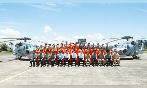 Taiwan राष्ट्रपति ने आर्मी इंजीनियर ट्रेनिंग सेंटर, नेवी एंटी-सबमरीन एविएशन कमांड के दौरे के दौरान सशस्त्र बलों के समर्पण की सराहना की