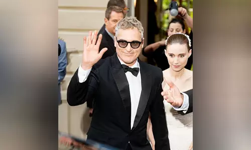 कान्स में एडिंगटन को पांच मिनट तक खड़े होकर तालियां बजाने पर Joaquin Phoenix की आंखों में आंसू आ गए
