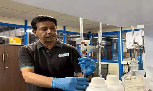 Accelerator -मुक्त नाइट्राइल दस्ताने सुलभ और किफ़ायती बनाए गए Accelerator -मुक्त नाइट्राइल दस्ताने सुलभ और किफ़ायती बनाए गए