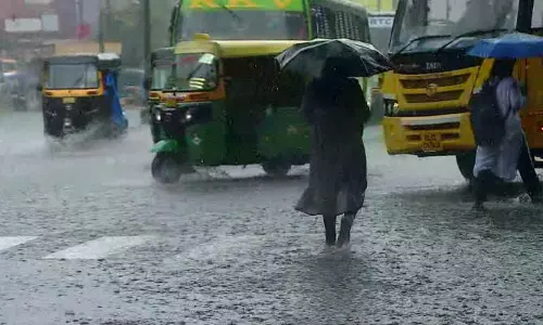 Kerala : दक्षिण-पश्चिम मानसून अंडमान सागर तक पहुंचा; केरल में भारी बारिश की चेतावनी Kerala : दक्षिण-पश्चिम मानसून अंडमान सागर तक पहुंचा; केरल में भारी बारिश की चेतावनी