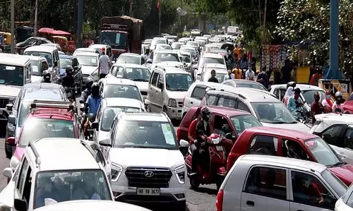 Rourkela में डीलरशिप से दर्जनों पुरानी कारें गायब, 4 करोड़ रुपये का घोटाला सामने आया Rourkela में डीलरशिप से दर्जनों पुरानी कारें गायब, 4 करोड़ रुपये का घोटाला सामने आया