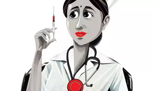 अनुबंधित नर्सों ने नियमितीकरण के लिए Delhi एलजी से मदद मांगी
