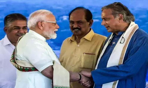 मोदी की रणनीतिक टीम इंडिया में थरूर का नाम क्यों शामिल हुआ?