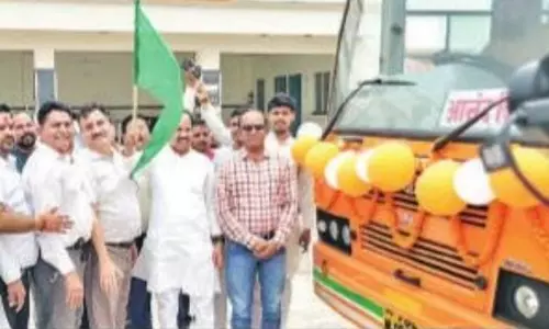Bareilly: फरीदपुर रोडवेज बस स्टैंड से दिल्ली के लिए रोडवेज बस सेवा शुरू Bareilly: फरीदपुर रोडवेज बस स्टैंड से दिल्ली के लिए रोडवेज बस सेवा शुरू