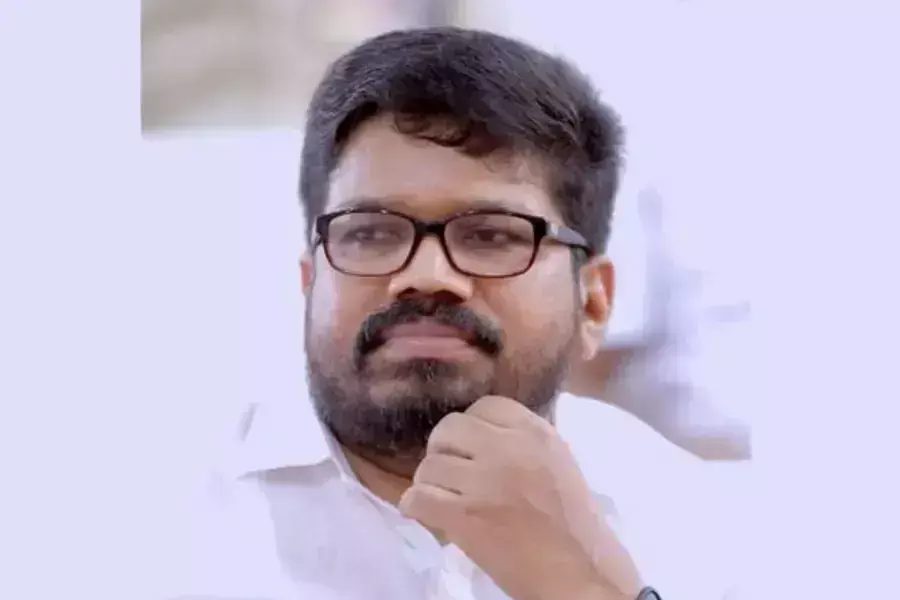 CPM कन्नूर जिला सचिव की साहित्यिक चूक ब्रेख्त बन गए मायाकोवस्की CPM कन्नूर जिला सचिव की साहित्यिक चूक ब्रेख्त बन गए मायाकोवस्की