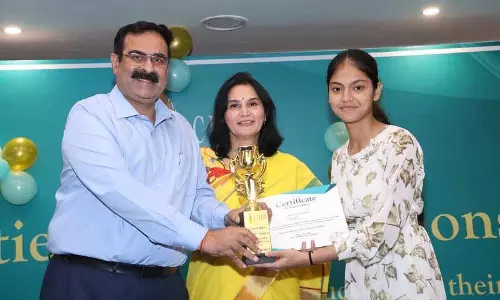Chandigarh: मेधावी विद्यार्थियों को सम्मानित किया गया Chandigarh: मेधावी विद्यार्थियों को सम्मानित किया गया