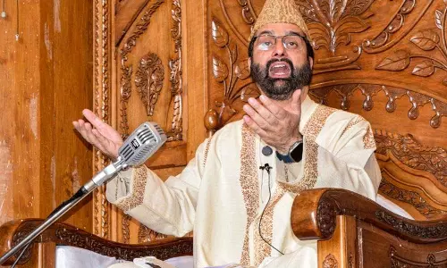 भारत-पाक के बीच युद्धविराम स्थाई होने की उम्मीद: Mirwaiz