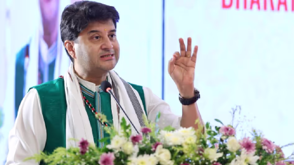 मंत्री सिंधिया ने Arunachal के तेजी से विकास की सराहना की