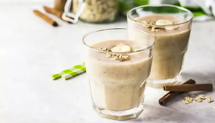 Makhana Smoothie: नाश्ते में चुनें ये स्वादिष्ट और हेल्दी डिश Makhana Smoothie: नाश्ते में चुनें ये स्वादिष्ट और हेल्दी डिश