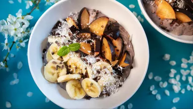 Healthy Indulgence: कैसे बनाएं एक बेहतरीन स्मूदी बाउल Healthy Indulgence: कैसे बनाएं एक बेहतरीन स्मूदी बाउल