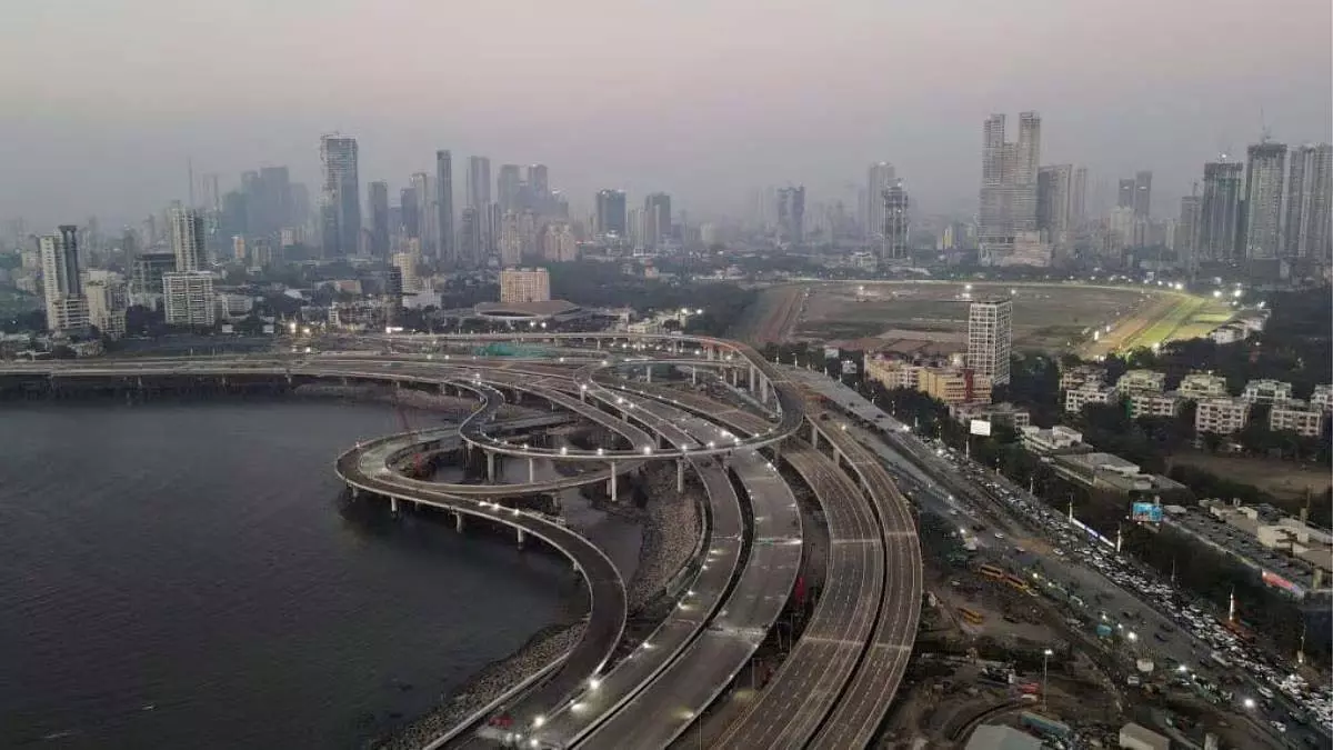 Mumbai : रिलायंस इंडस्ट्रीज को 70 हेक्टेयर खुली जगह विकसित करने की सिफारिश की गई Mumbai : रिलायंस इंडस्ट्रीज को 70 हेक्टेयर खुली जगह विकसित करने की सिफारिश की गई