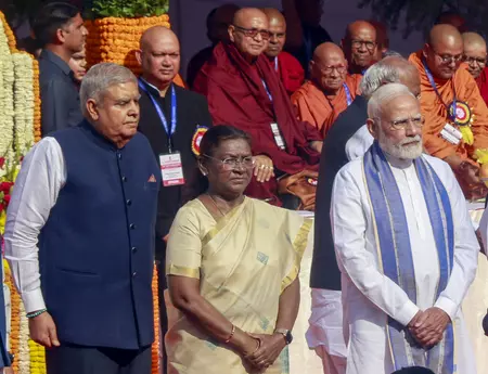 राष्ट्रपति मुर्मू, पीएम मोदी ने उपराष्ट्रपति जगदीप धनखड़ और पूर्व पीएम एचडी देवेगौड़ा को जन्मदिन की शुभकामनाएं दीं राष्ट्रपति मुर्मू, पीएम मोदी ने उपराष्ट्रपति जगदीप धनखड़ और पूर्व पीएम एचडी देवेगौड़ा को जन्मदिन की शुभकामनाएं दीं