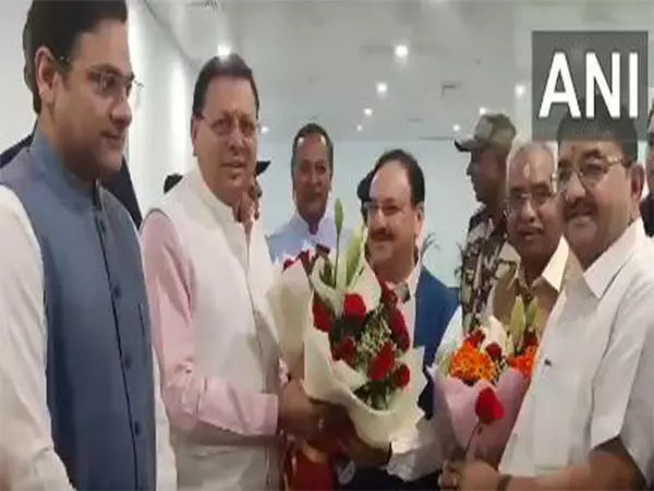 CM Dhami ने जॉली ग्रांट एयरपोर्ट पर केंद्रीय मंत्री जेपी नड्डा का स्वागत किया CM Dhami ने जॉली ग्रांट एयरपोर्ट पर केंद्रीय मंत्री जेपी नड्डा का स्वागत किया