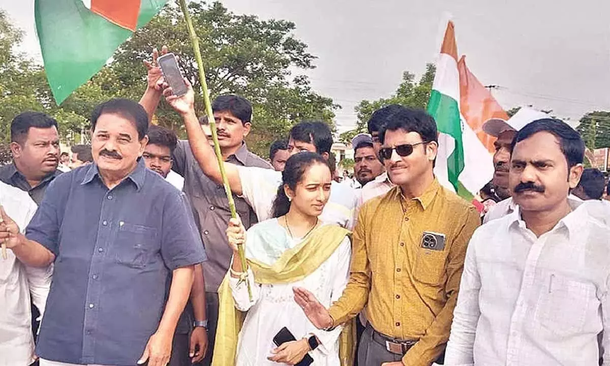 तिरंगा रैली का आयोजन तिरंगा रैली का आयोजन