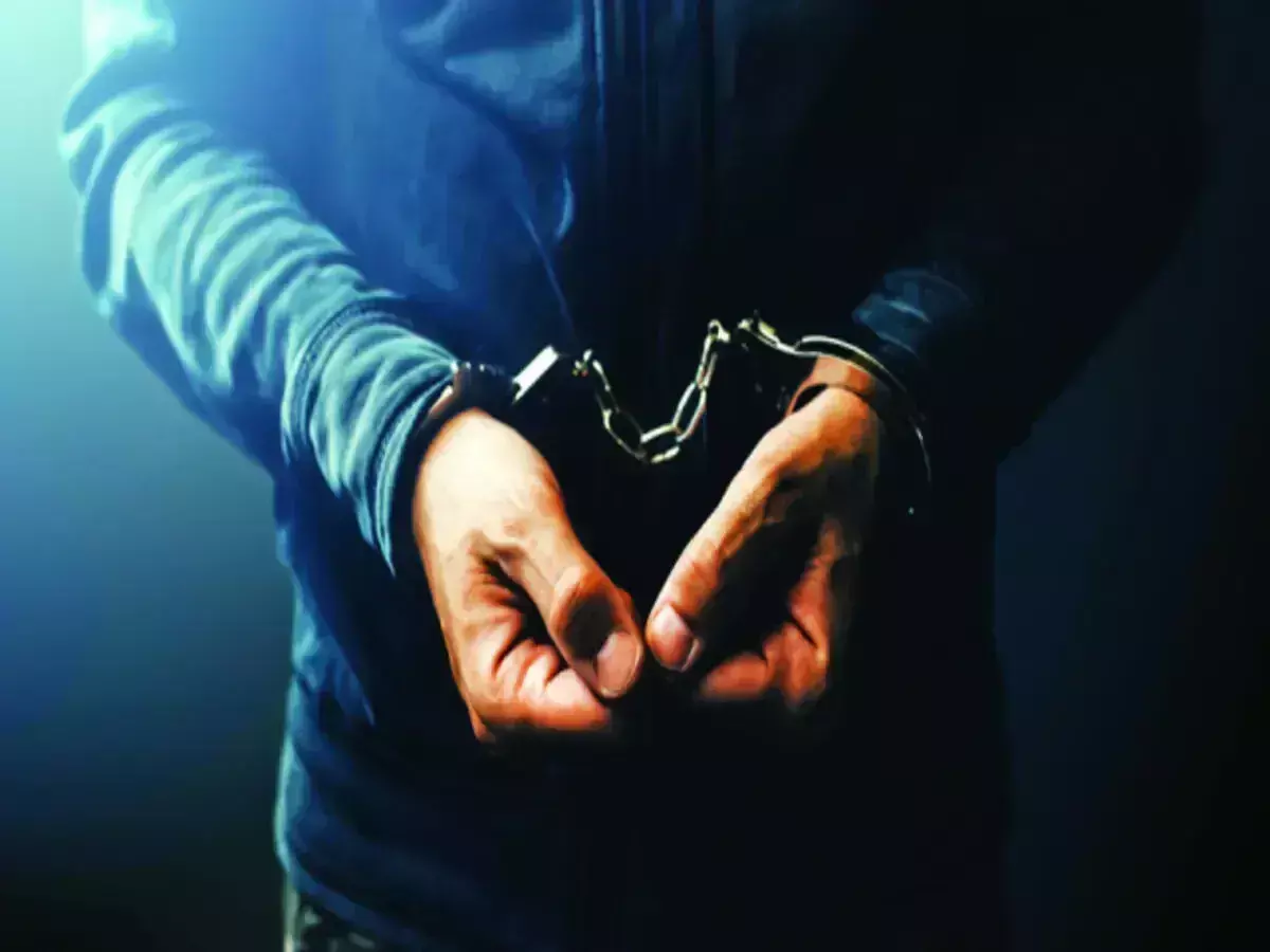 Faridabad: फर्जी बैंक खाते उपलब्ध कराने वाले गिरोह का भंडाफोड़, चार गिरफ्तार Faridabad: फर्जी बैंक खाते उपलब्ध कराने वाले गिरोह का भंडाफोड़, चार गिरफ्तार