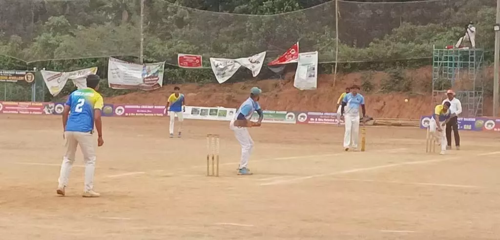 Cricket : अच्छपंडा टीम सेमीफाइनल में पहुंची Cricket : अच्छपंडा टीम सेमीफाइनल में पहुंची