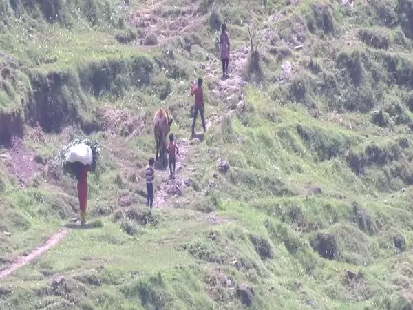गोलाबारी के बाद राजौरी सीमा पर सामान्य स्थिति बहाल, स्थानीय लोगों को स्थायी शांति की उम्मीद गोलाबारी के बाद राजौरी सीमा पर सामान्य स्थिति बहाल, स्थानीय लोगों को स्थायी शांति की उम्मीद