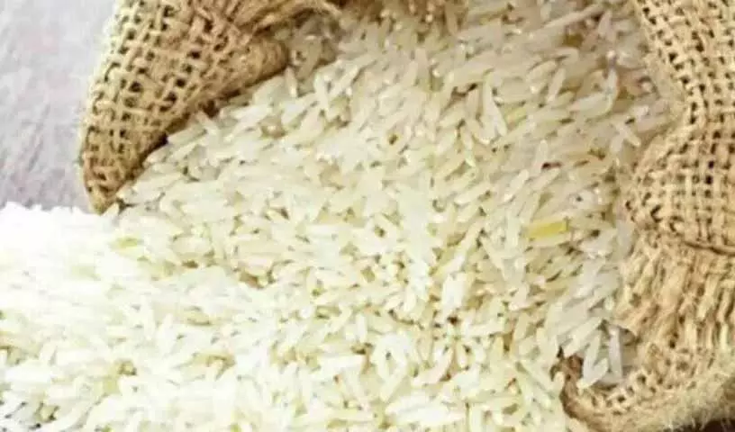 Peddapalli में बढ़िया किस्म के चावल की तस्करी शुरू Peddapalli में बढ़िया किस्म के चावल की तस्करी शुरू