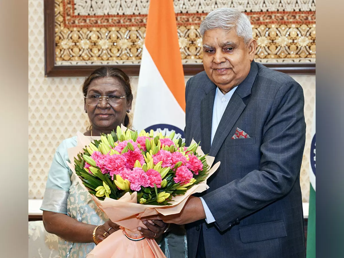 राष्ट्रपति मुर्मू, PM Modi ने उपराष्ट्रपति धनखड़ को दी जन्मदिन की शुभकामनाएं राष्ट्रपति मुर्मू, PM Modi ने उपराष्ट्रपति धनखड़ को दी जन्मदिन की शुभकामनाएं