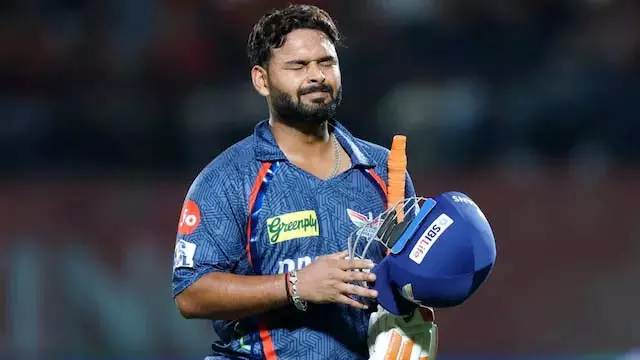 IPL 2025: ऋषभ पंत की वापसी की कोशिश, LSG का सामना SRH से, जीत की जंग IPL 2025: ऋषभ पंत की वापसी की कोशिश, LSG का सामना SRH से, जीत की जंग