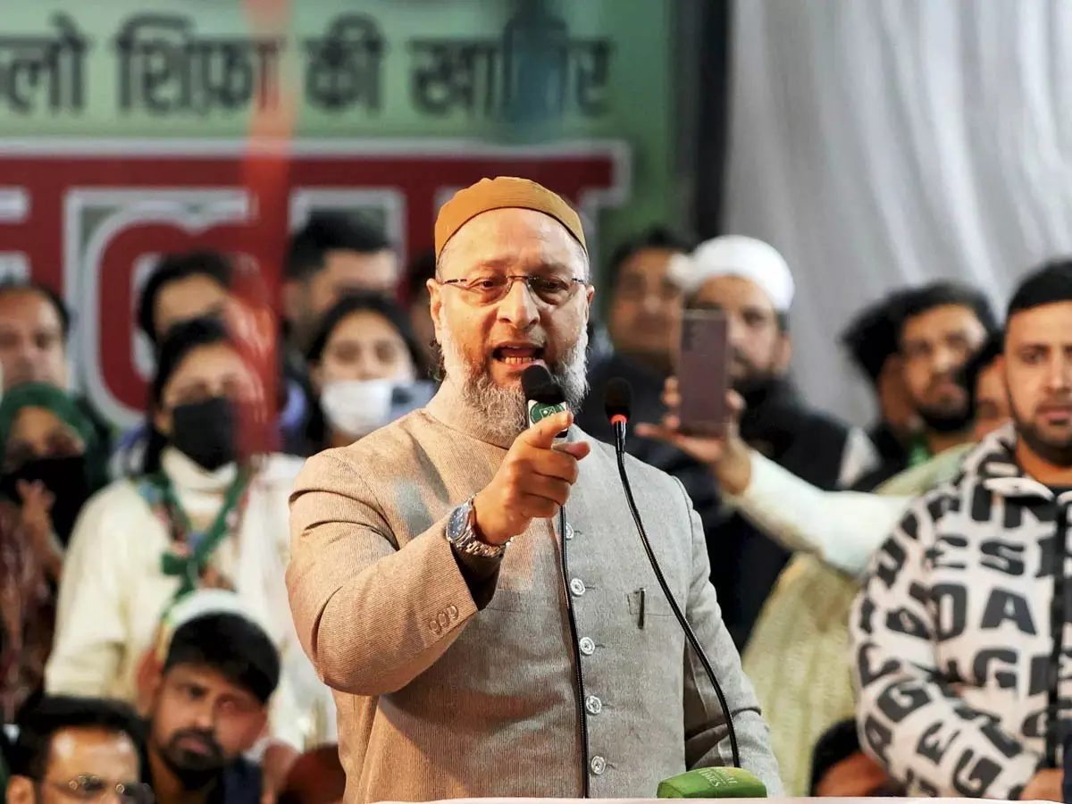 BREAKING: इन तमाम जोकरों को मेरे सामने बैठाइए...असदुद्दीन ओवैसी ने करारा जवाब दिया BREAKING: इन तमाम जोकरों को मेरे सामने बैठाइए...असदुद्दीन ओवैसी ने करारा जवाब दिया