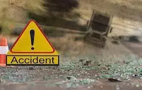 Tamil Nadu: 20 फिट गहरी खाई में गिरी बस , 30 यात्री हुए घायल Tamil Nadu: 20 फिट गहरी खाई में गिरी बस , 30 यात्री हुए घायल