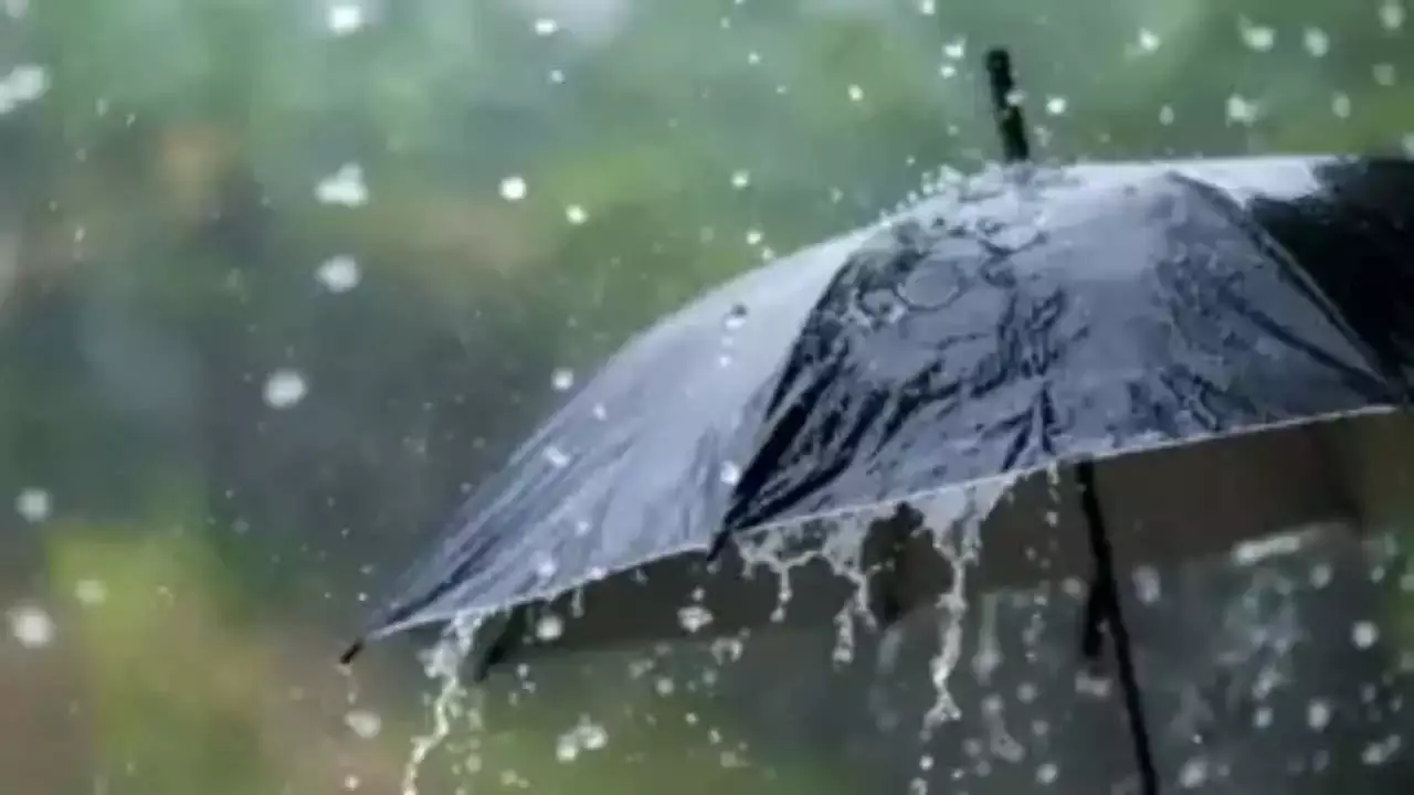 भारी बारिश की संभावना: IMD ने सोमवार को चार उत्तरी जिलों के लिए ऑरेंज अलर्ट जारी किया भारी बारिश की संभावना: IMD ने सोमवार को चार उत्तरी जिलों के लिए ऑरेंज अलर्ट जारी किया