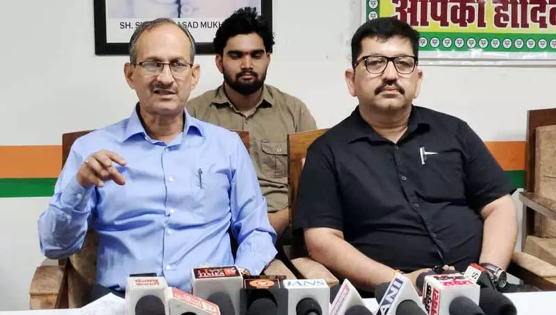 उपमुख्यमंत्री का कार्यालय से अनुपस्थित रहना सरकार में दरार का संकेत: Satti उपमुख्यमंत्री का कार्यालय से अनुपस्थित रहना सरकार में दरार का संकेत: Satti