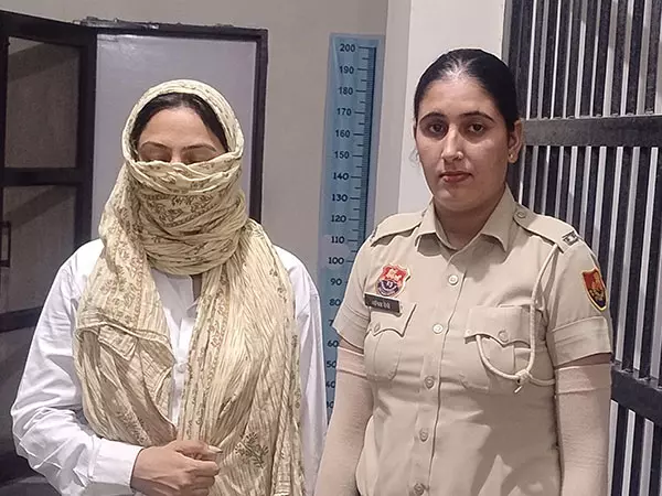 पहलगाम हमले से पहले पाकिस्तान में थी YouTuber ज्योति मल्होत्रा: हिसार एसपी का खुलासा पहलगाम हमले से पहले पाकिस्तान में थी YouTuber ज्योति मल्होत्रा: हिसार एसपी का खुलासा