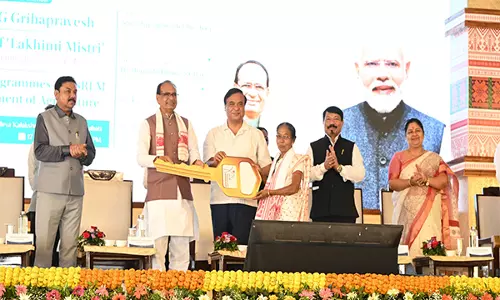 केंद्रीय मंत्री शिवराज चौहान ने असम के लिए PMAY-G के तहत 3.76 लाख अतिरिक्त घरों को मंजूरी दी
