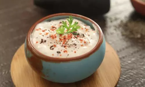 Recipe: मिनटों में बनाएं लौकी का रायता, गर्मियों में सेहतमंद सुपरफूड Recipe: मिनटों में बनाएं लौकी का रायता, गर्मियों में सेहतमंद सुपरफूड